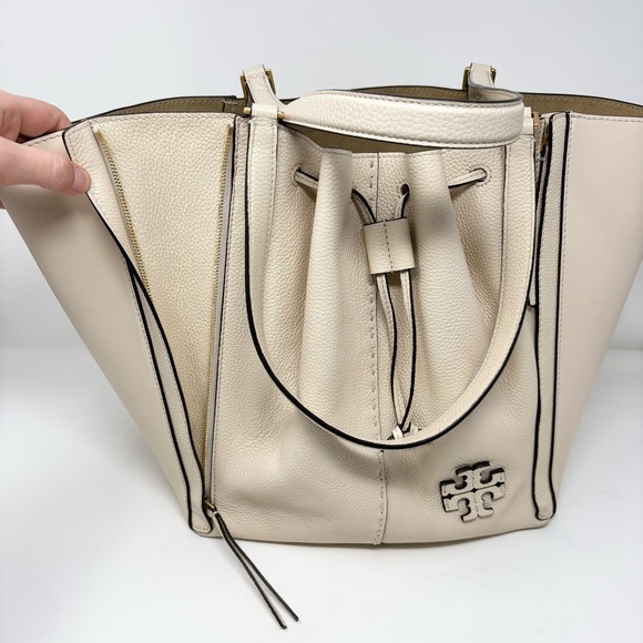 Tory Burch Oversized McGraw Dragonfly Bag in Brie Leather - Picture 4 of 16